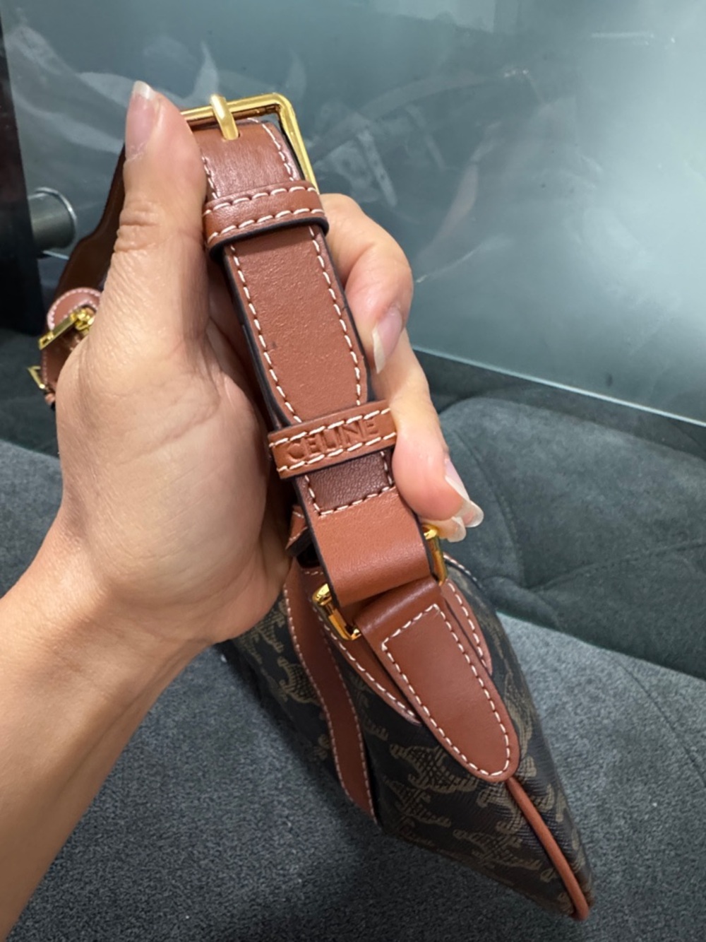 Celine Brown Triomphe Canvas Shoulder Bag with Tan Leather Trim - Picture 5 of 8